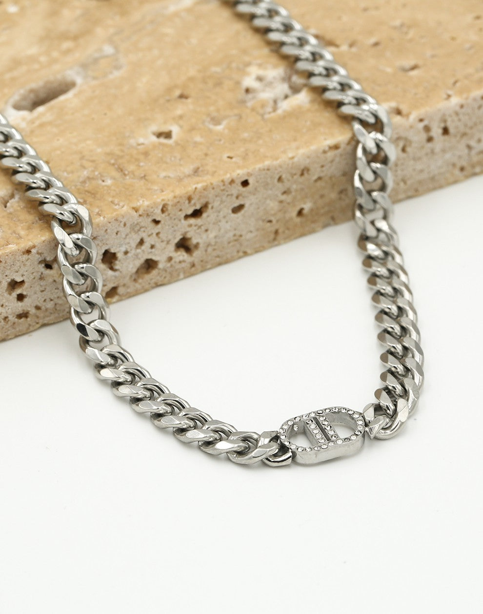 Ketting DD met strass zilverkleurig