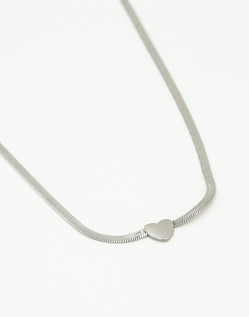 Ketting plat met hartje zilverkleurig