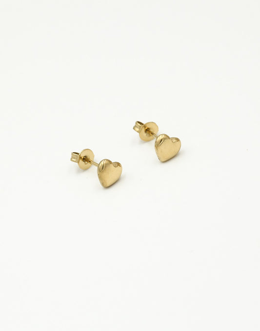 Studs hartje goudkleurig