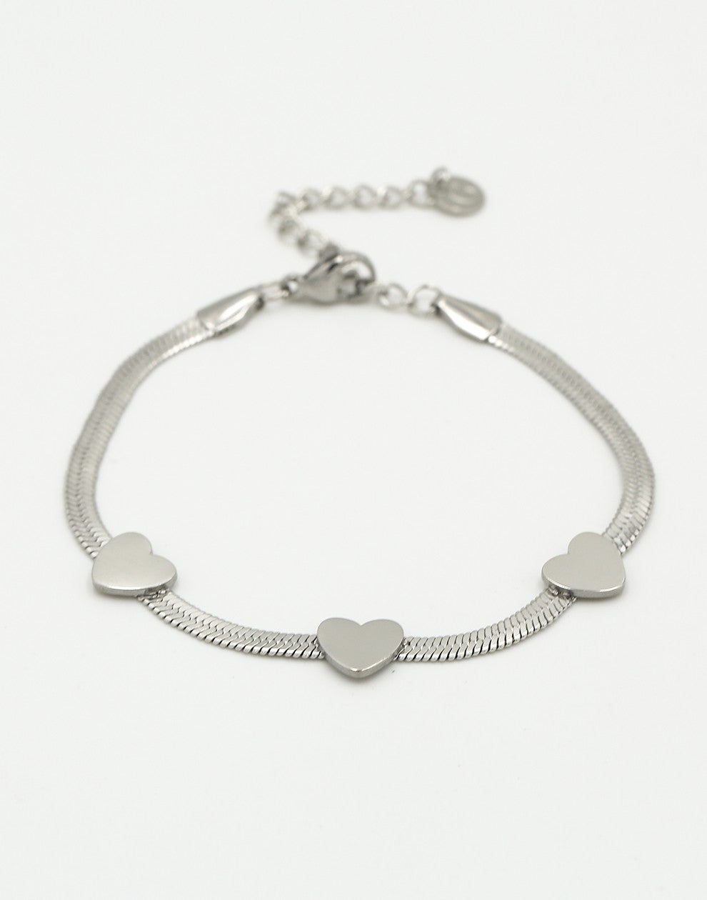Armband snake met hartjes zilverkleurig
