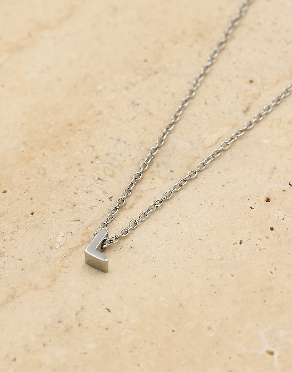 Initialen ketting letter L zilverkleurig