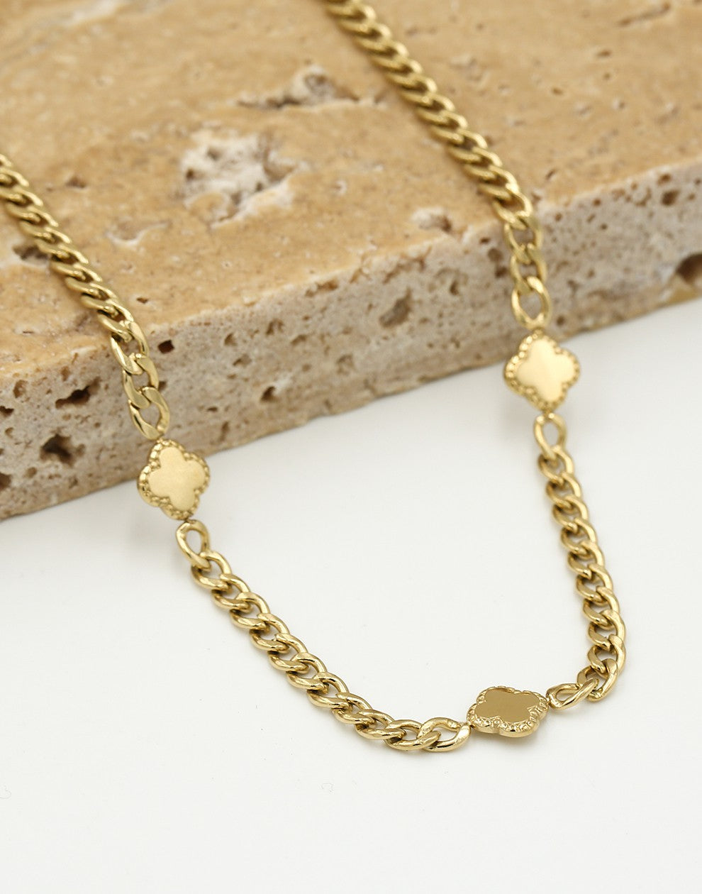 Ketting met klavers goudkleurig