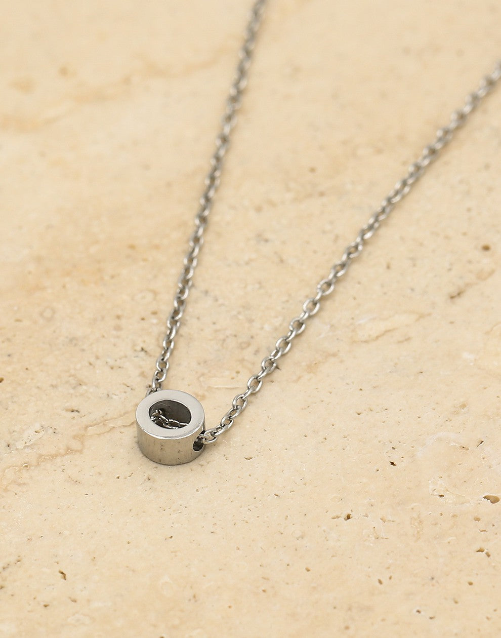 Initialen ketting letter O zilverkleurig