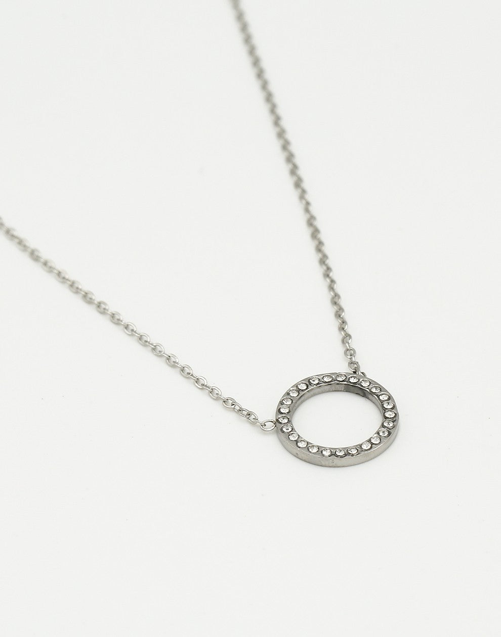 Ketting open rondje met steentjes zilverkleurig