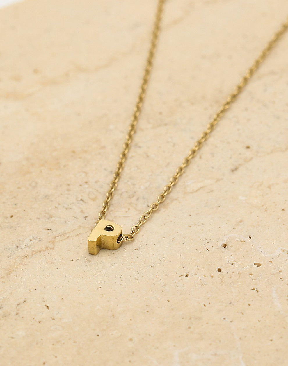 Initialen ketting letter P goudkleurig