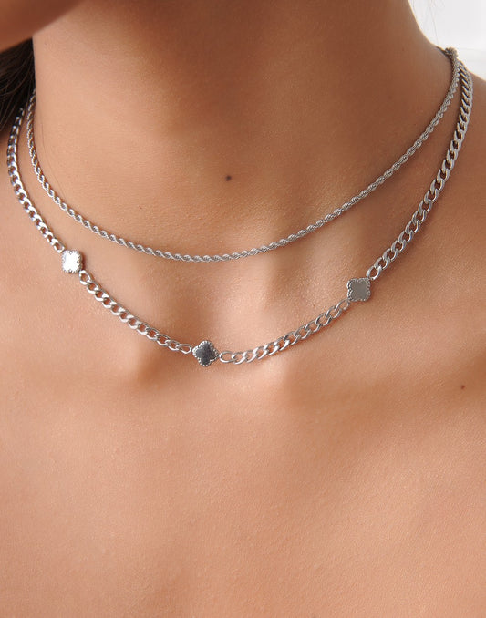 Ketting met klavers zilverkleurig