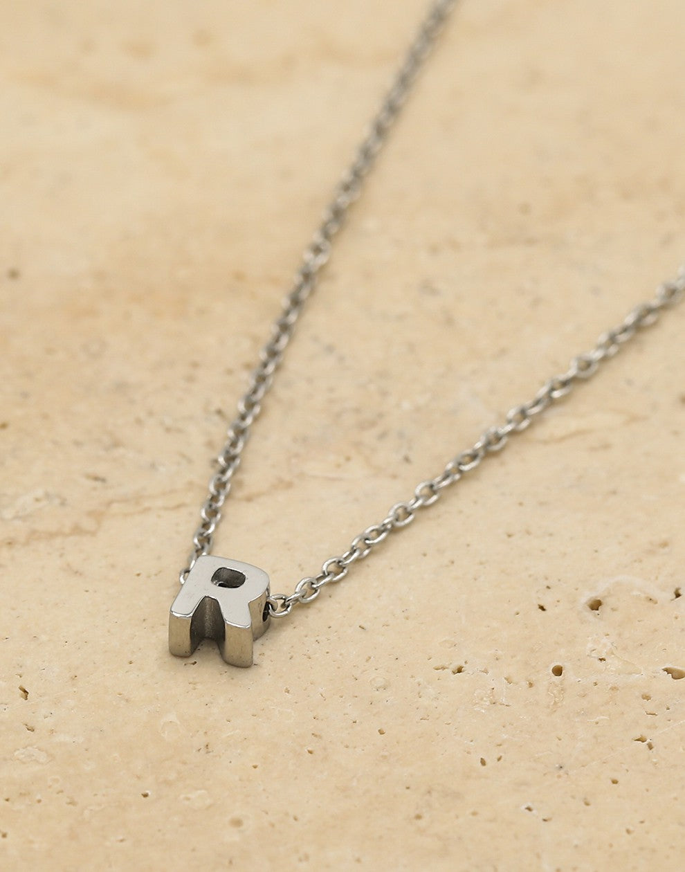 Initialen ketting letter R zilverkleurig