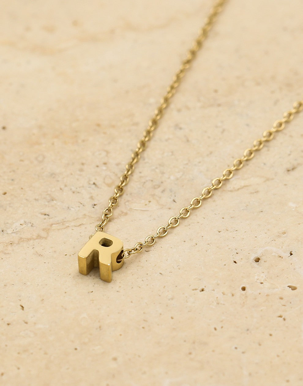 Initialen ketting letter R goudkleurig