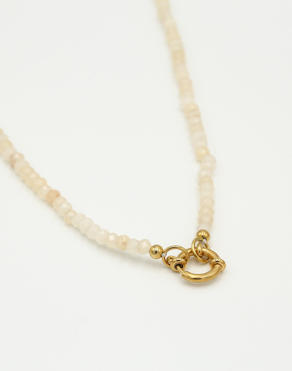 Kralenketting met slotje beige