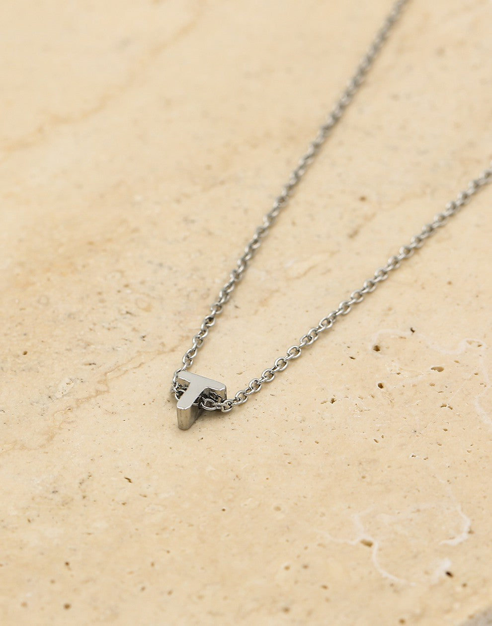 Initialen ketting letter T zilverkleurig
