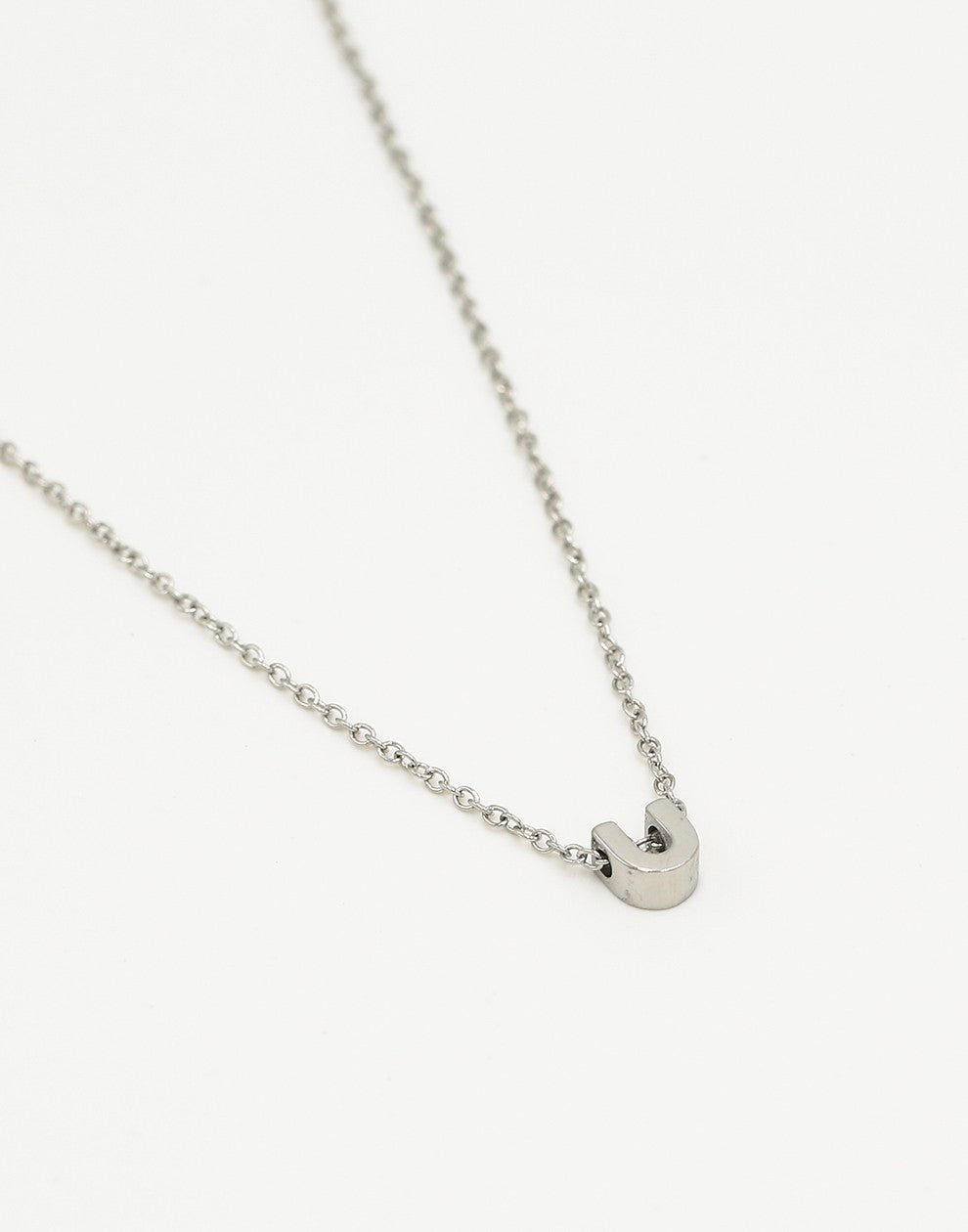 Initialen ketting letter U zilverkleurig