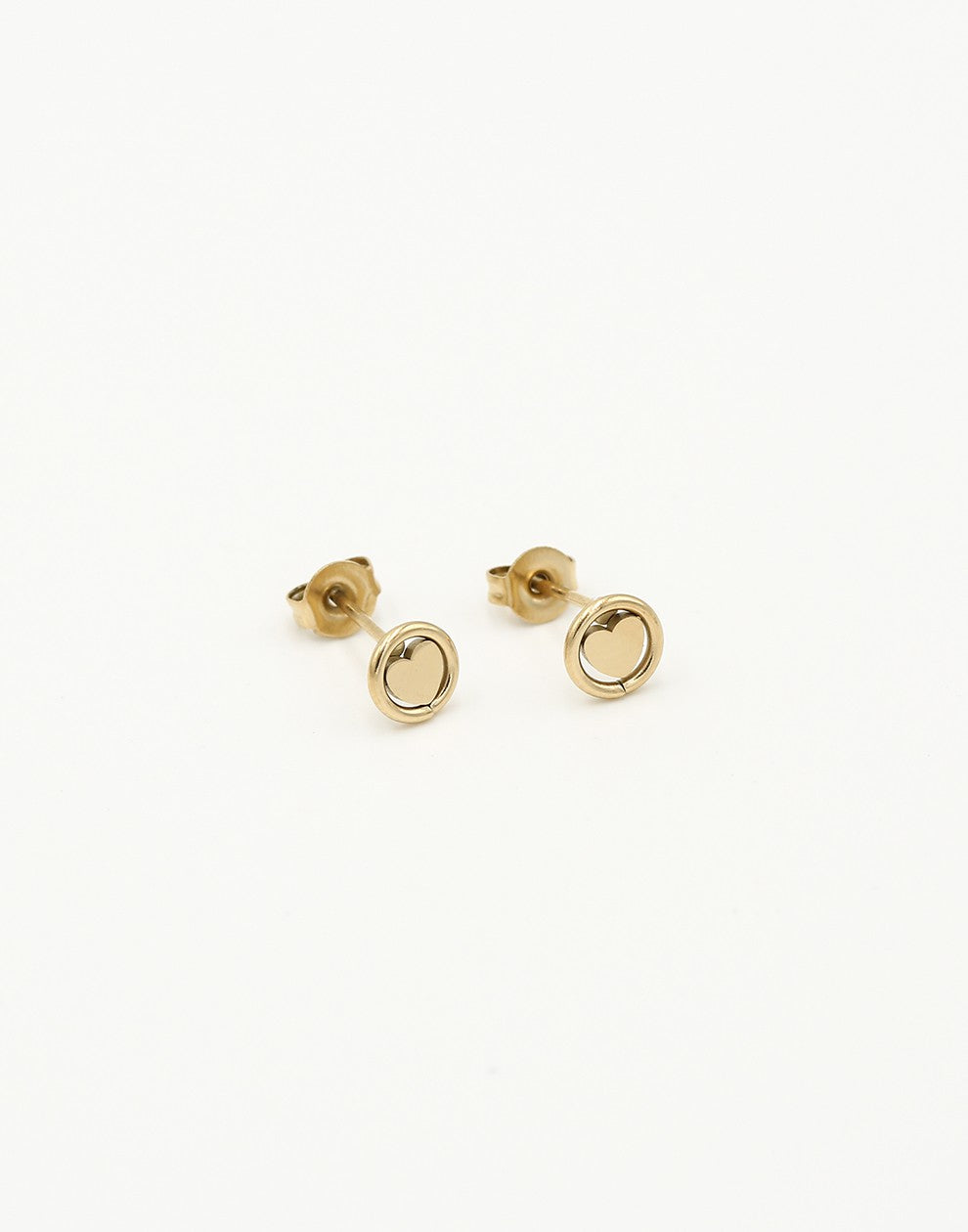 Studs hartje in cirkel goudkleurig