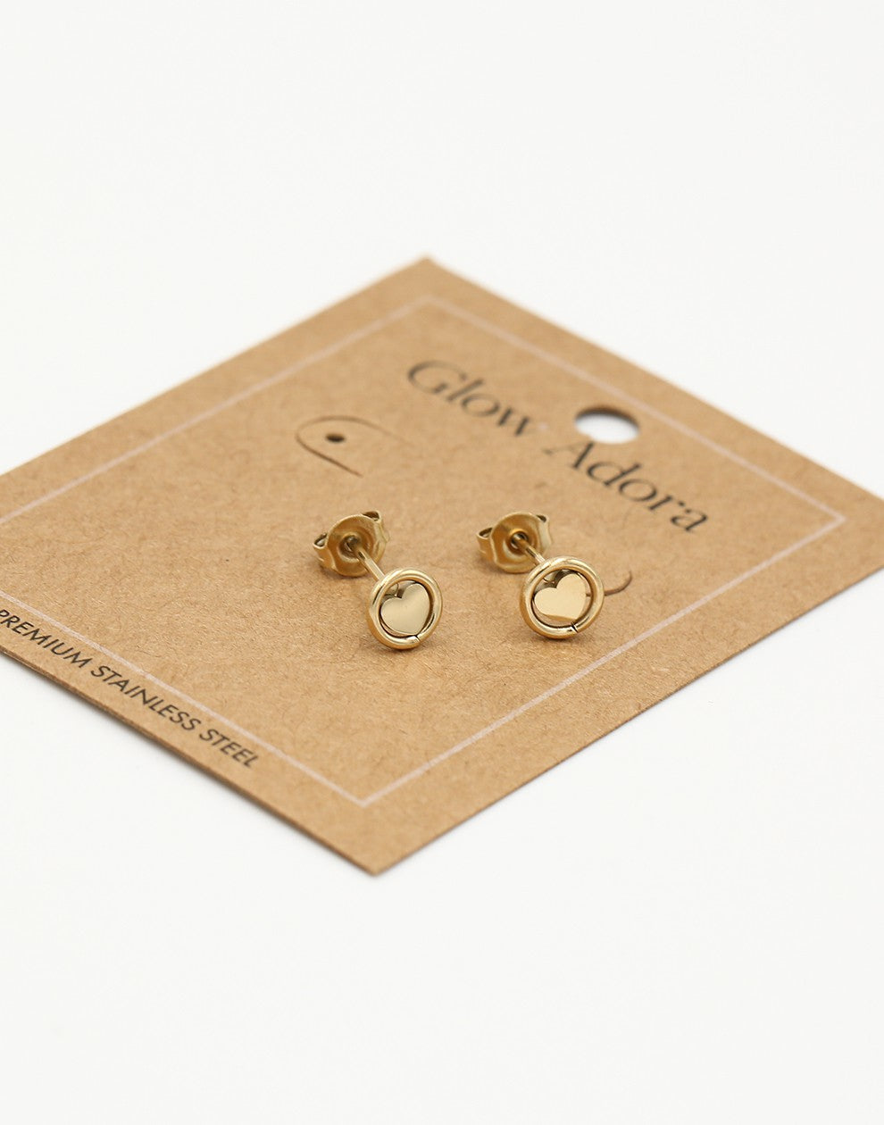 Studs heart in circle gold-colored