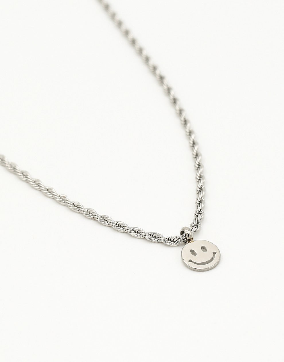 Ketting smiley gedraaid zilverkleurig