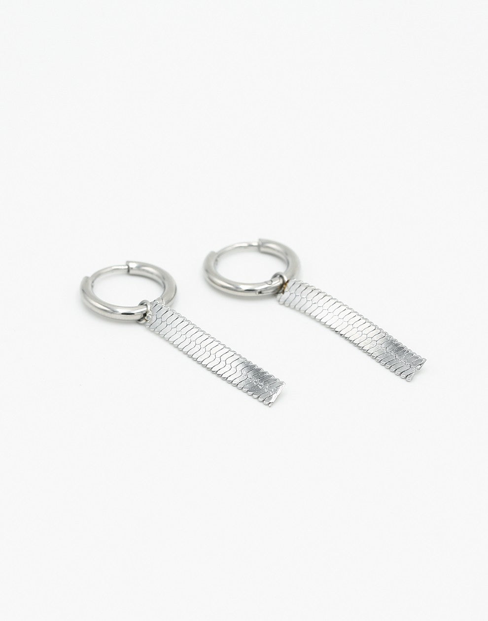 Oorringen met platte ketting zilverkleurig