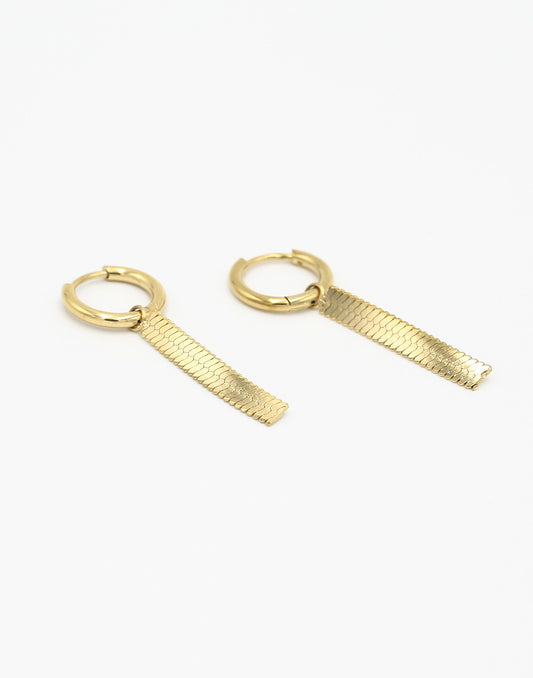Ooringen met platte ketting goudkleurig