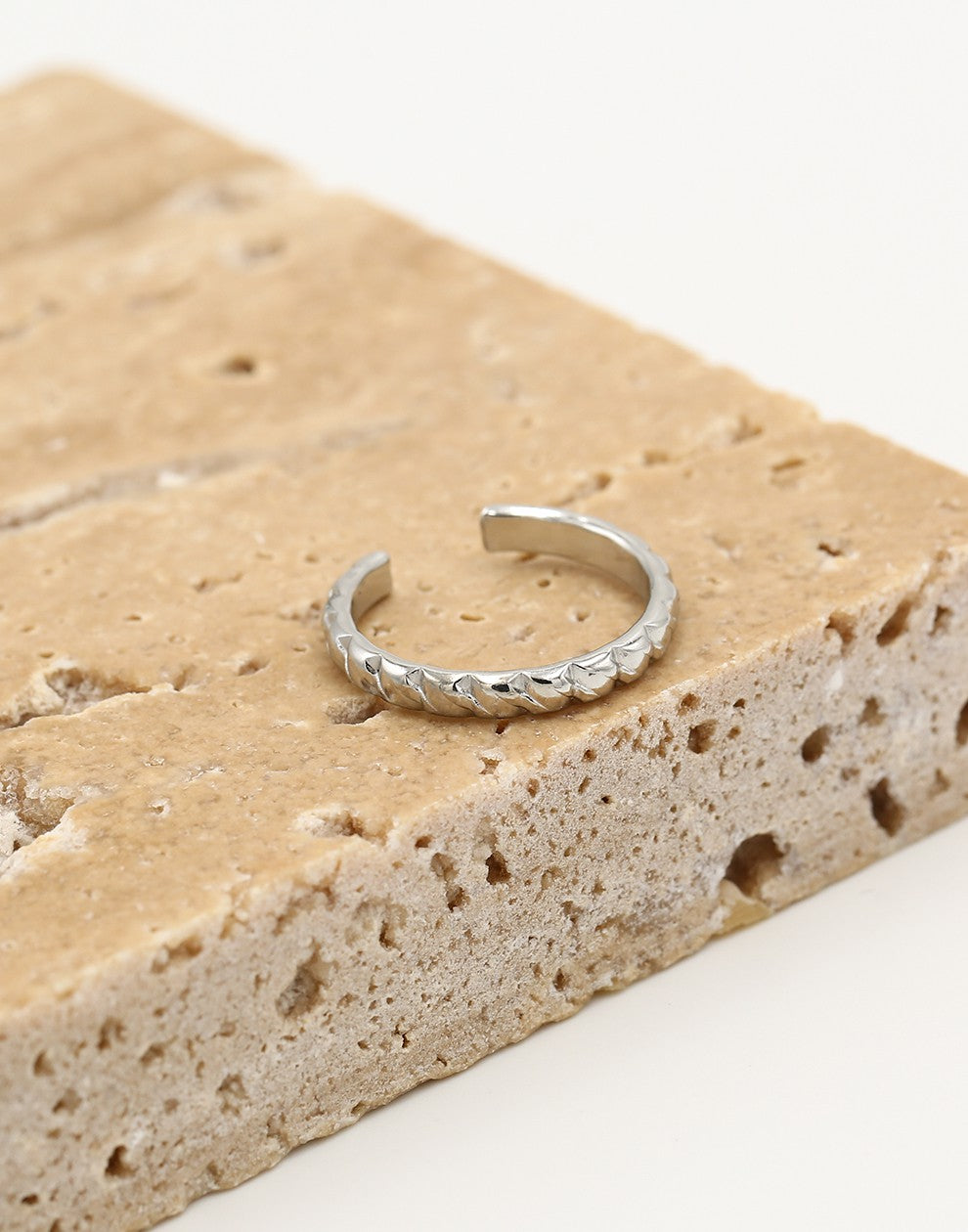 Ring bolletjes zilverkleurig