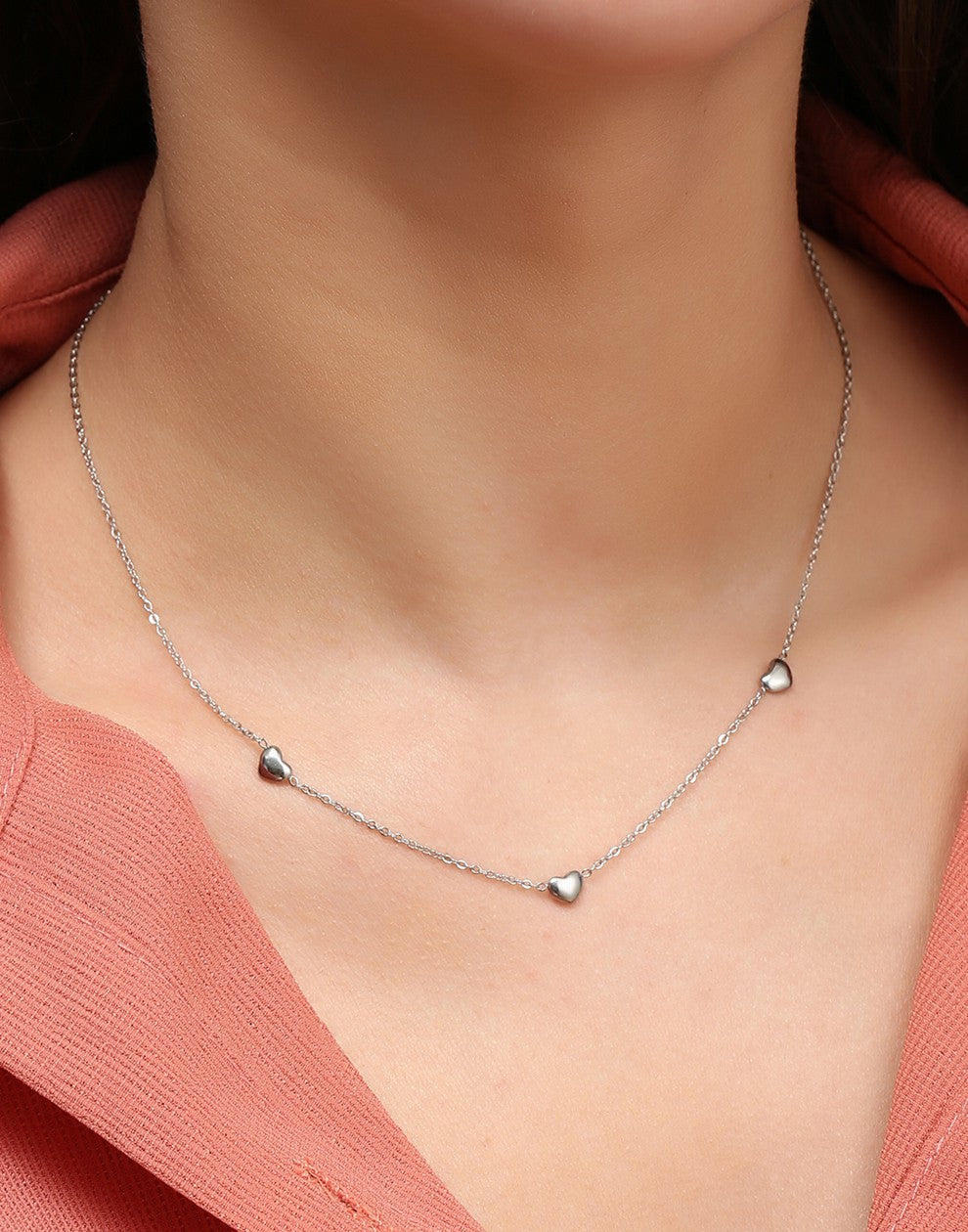 Ketting drie hartjes zilverkleurig
