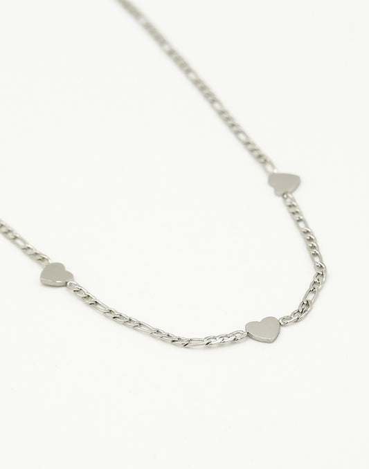 Schakelketting drie hartjes zilverkleurig
