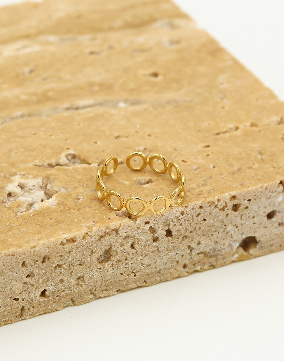 Ring open rondjes goudkleurig