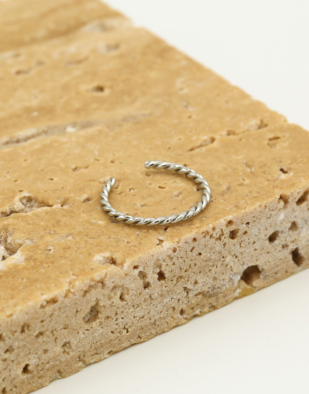 Ring gedraaid zilverkleurig