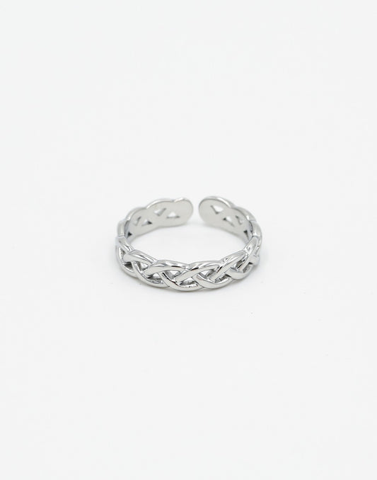 Ring gevlochten patroon zilverkleurig