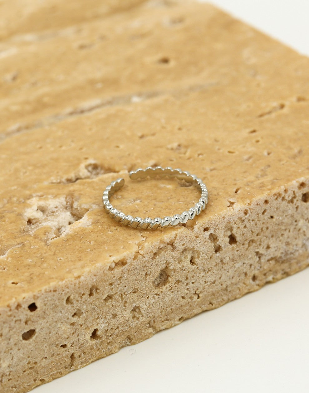 Ring ribbeltjes zilverkleurig