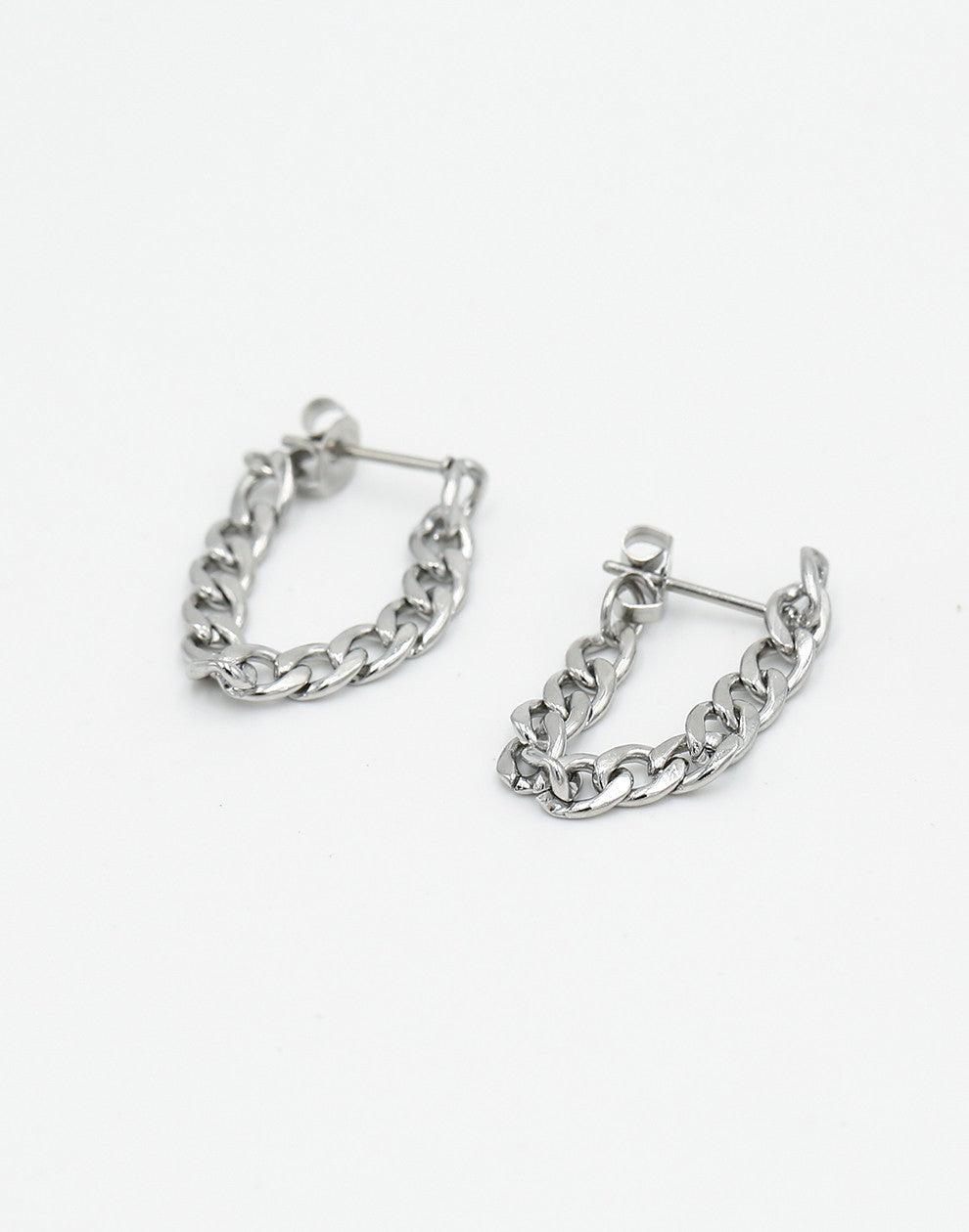 Oorsteker chain zilverkleurig