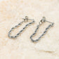 Oorsteker twisted chain zilverkleurig