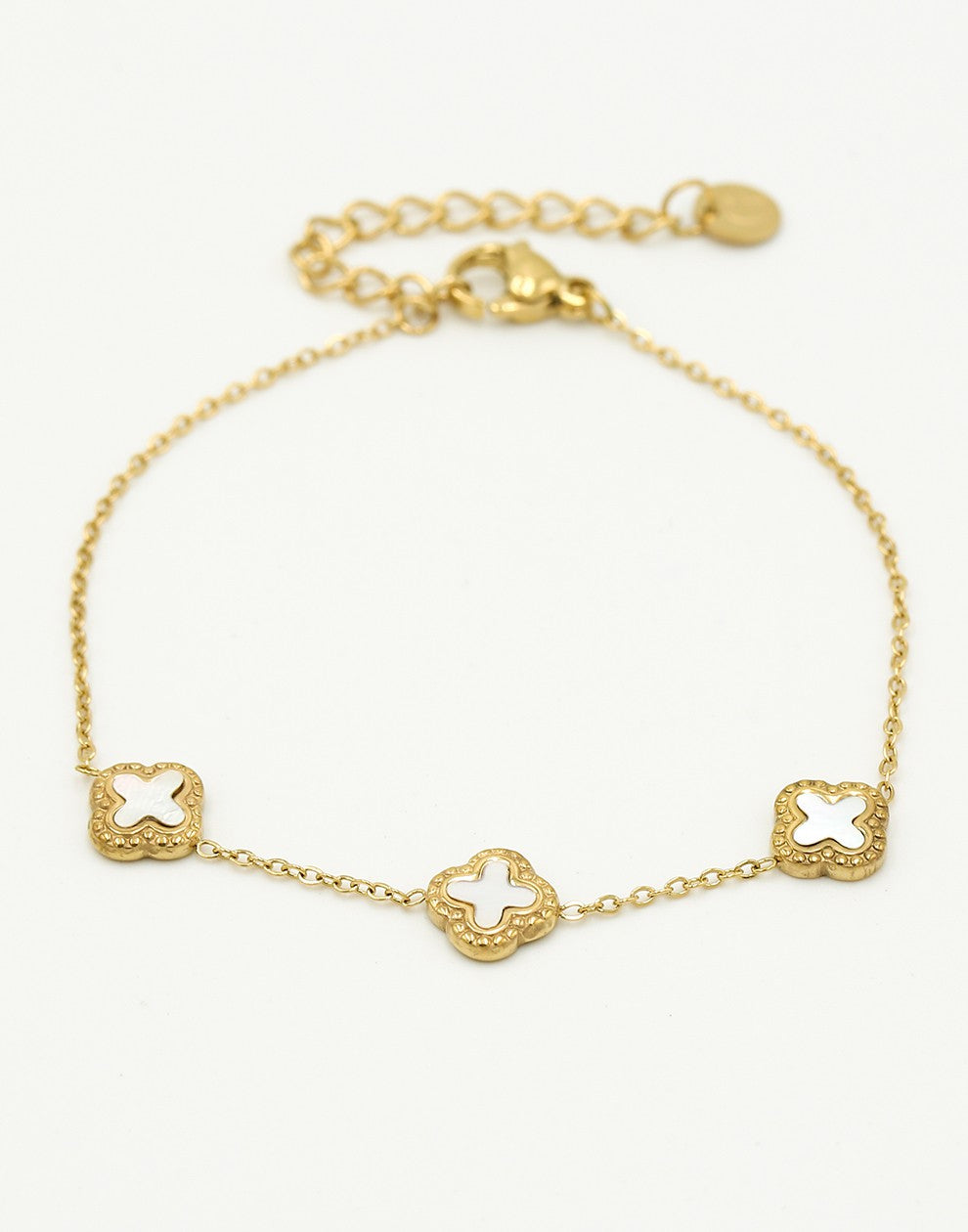 Armband klavers wit goudkleurig