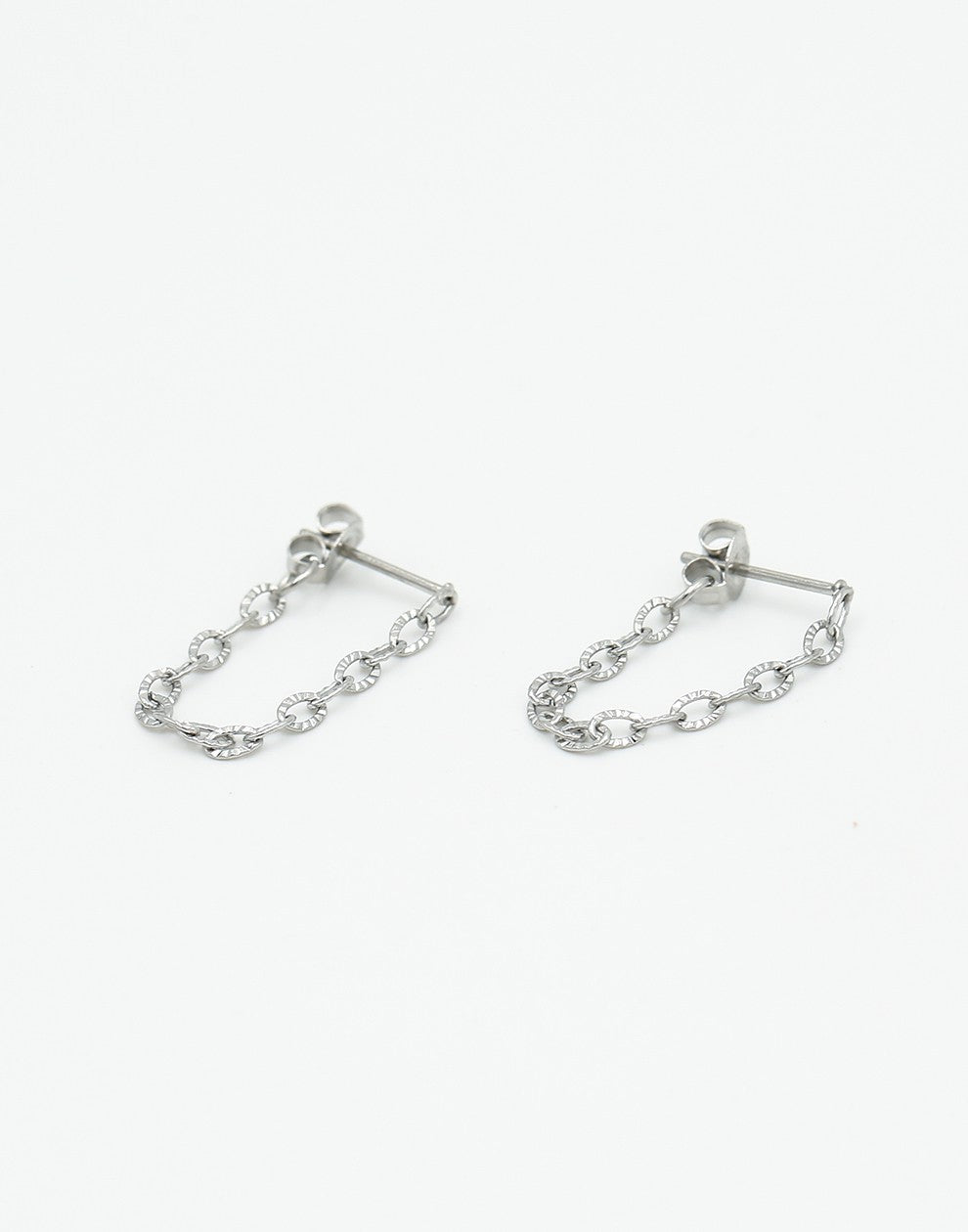 Oorsteker fijne schakelketting zilverkleurig