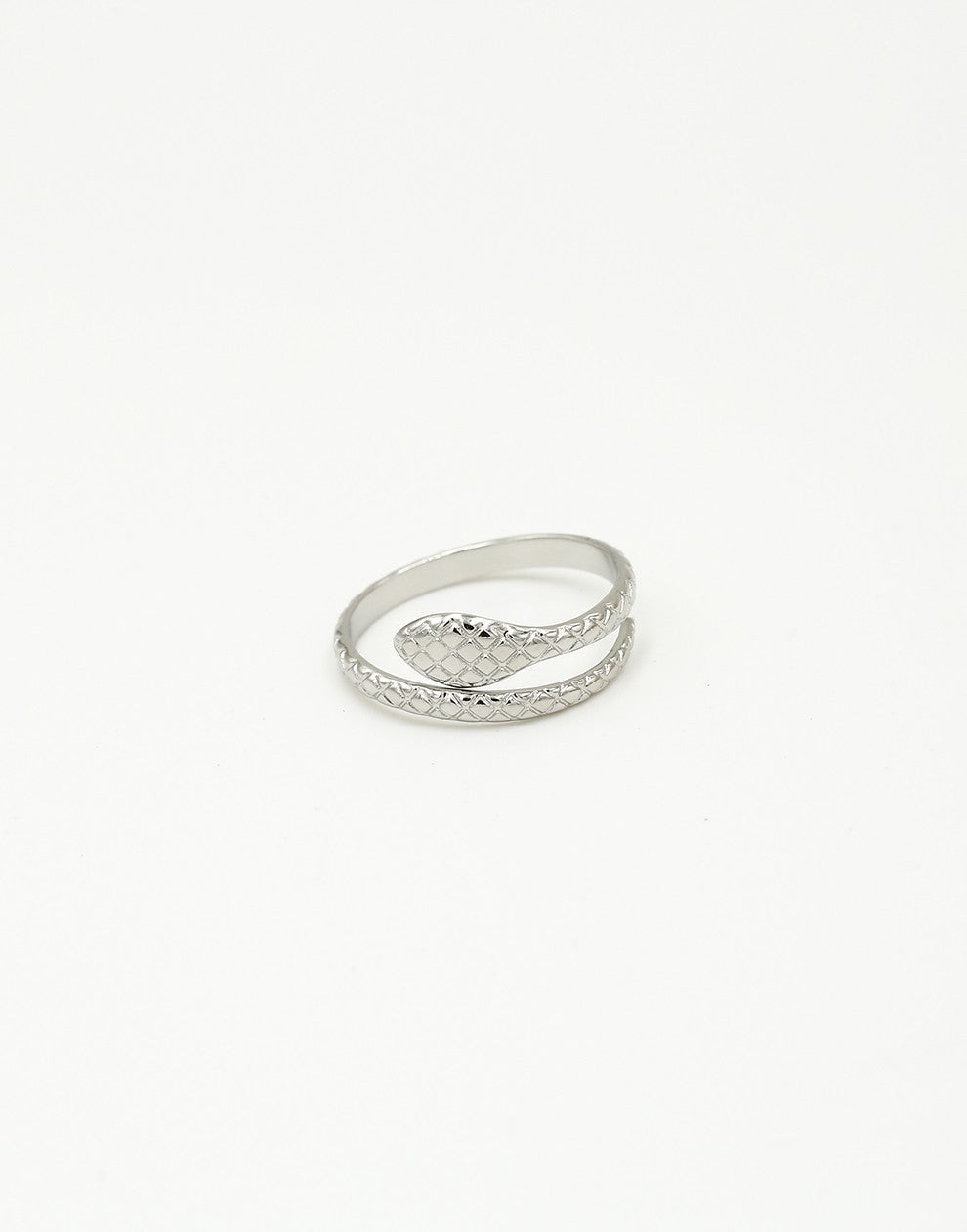 ring met slang zilverkleurig
