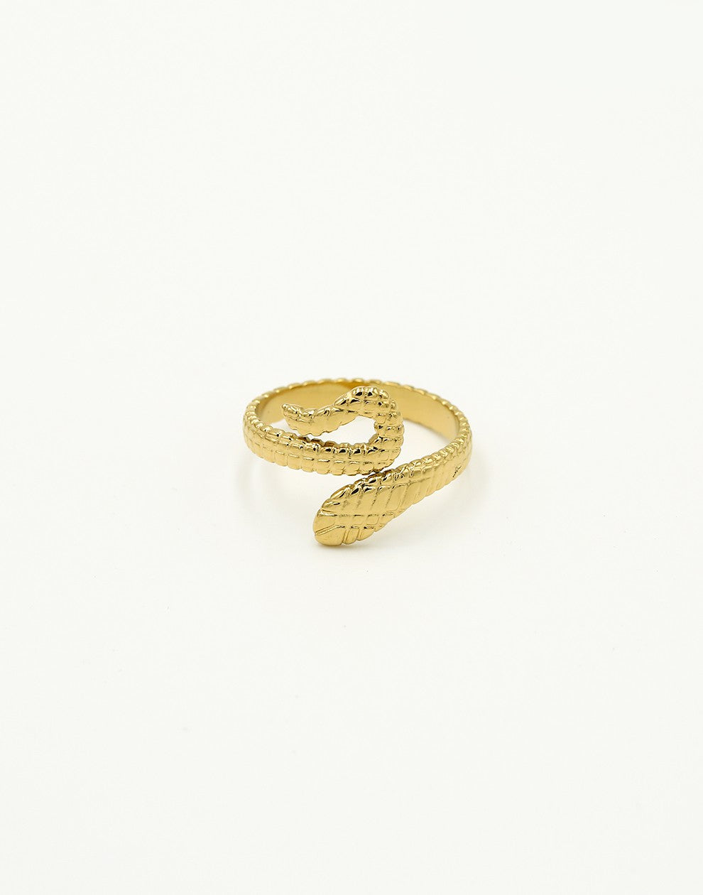 Ring slang goudkleurig