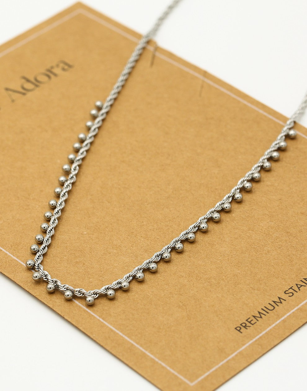 Gedraaide ketting bolletjes zilverkleurig