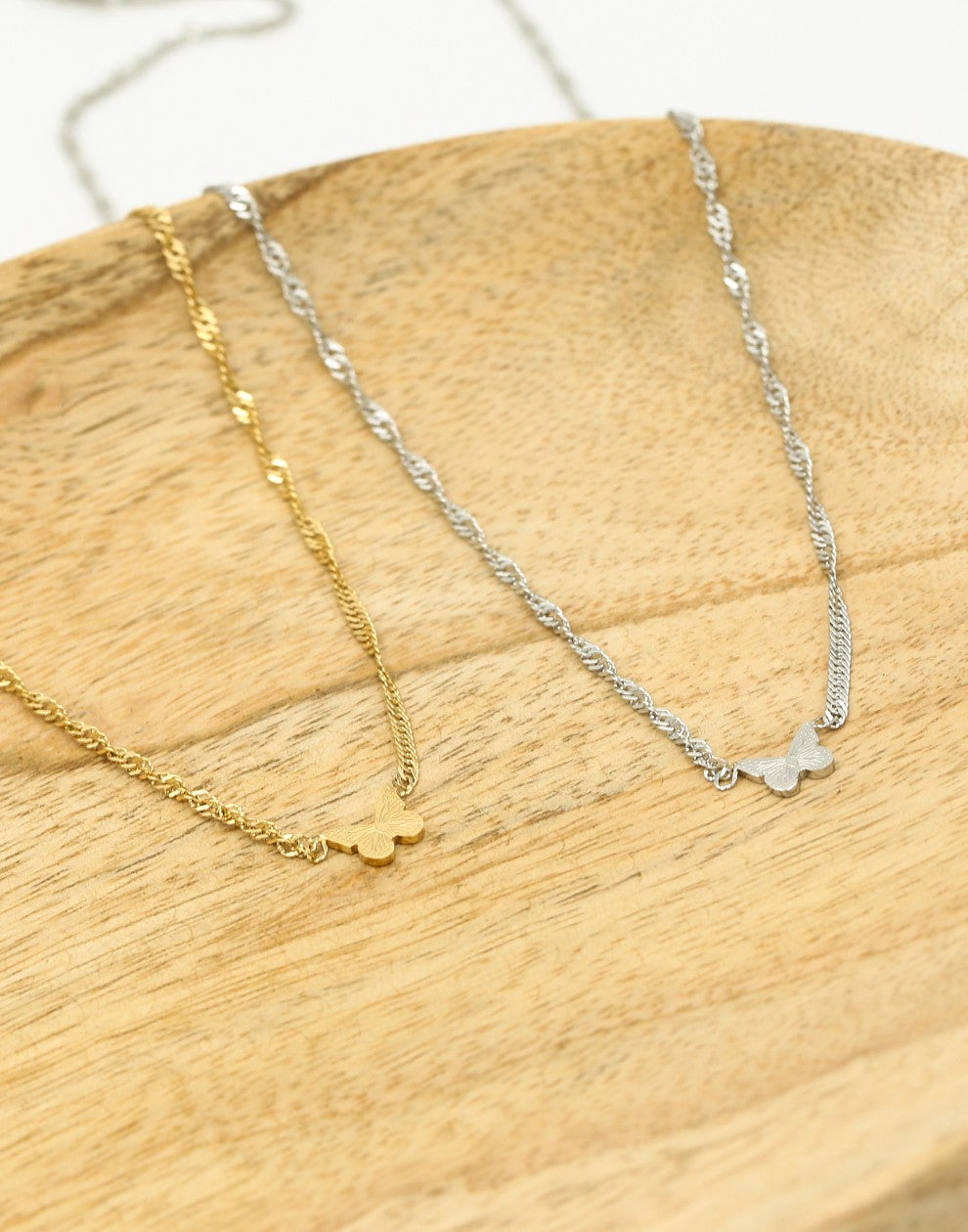 Ketting vlinder goudkleurig