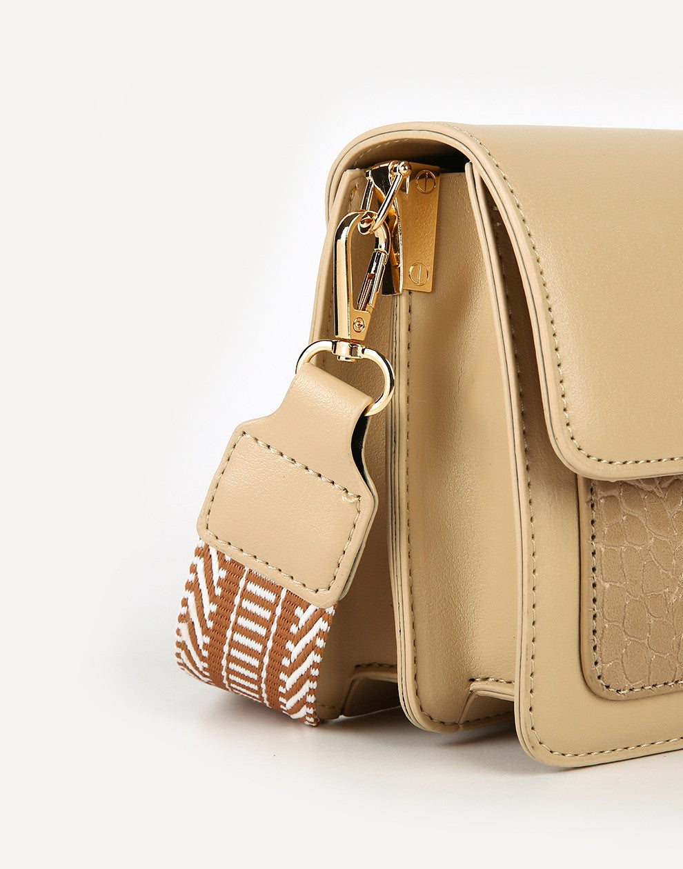 schoudertas beige met gestreepte band