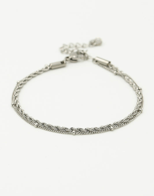 Armband dubbel gedraaid bolletjes zilverkleurig