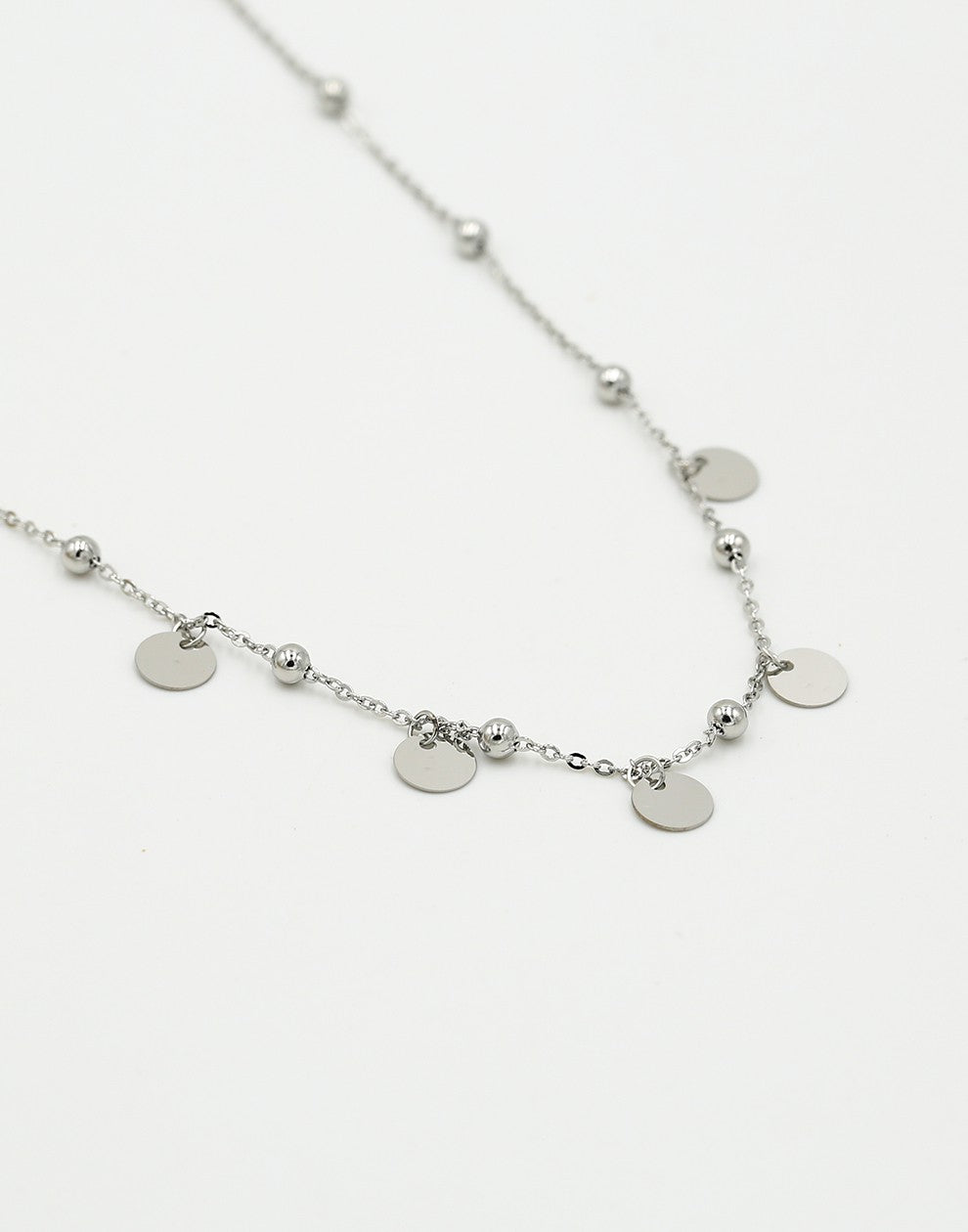 Bolletjes ketting met muntjes zilverkleurig