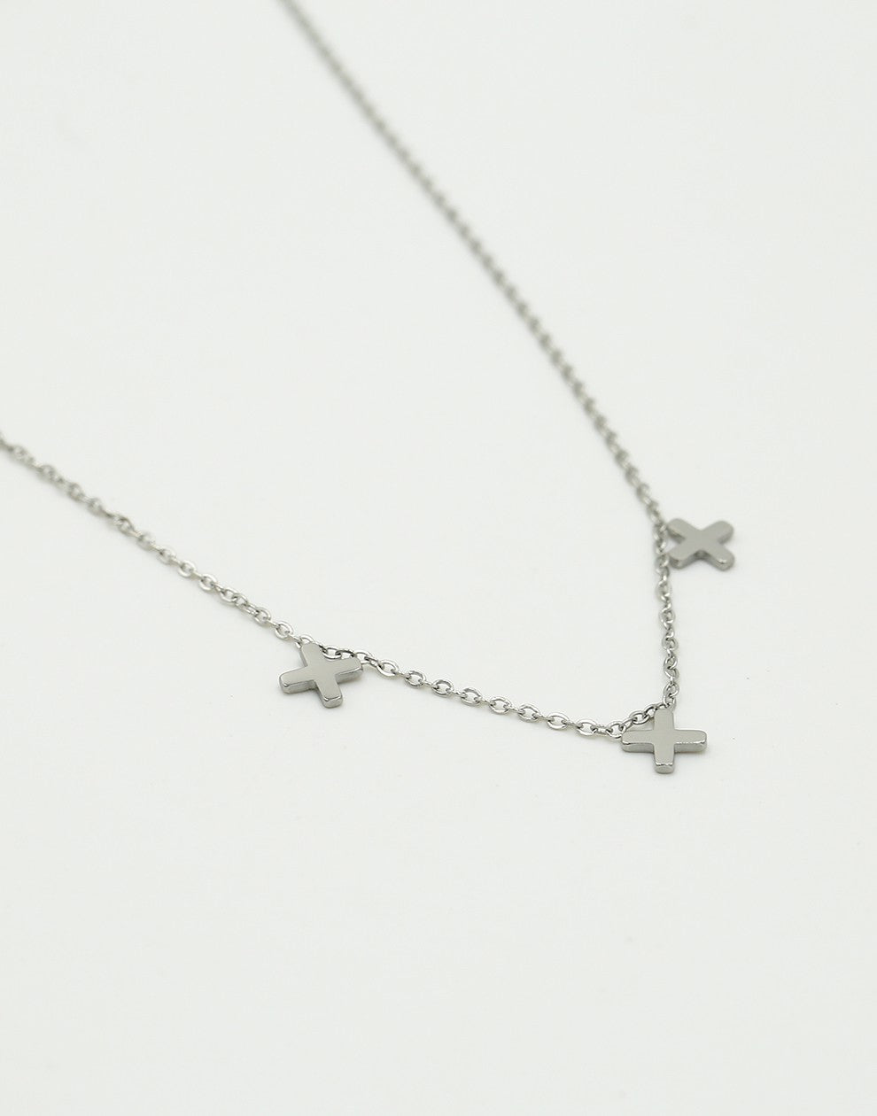 Ketting drie kruisjes zilverkleurig