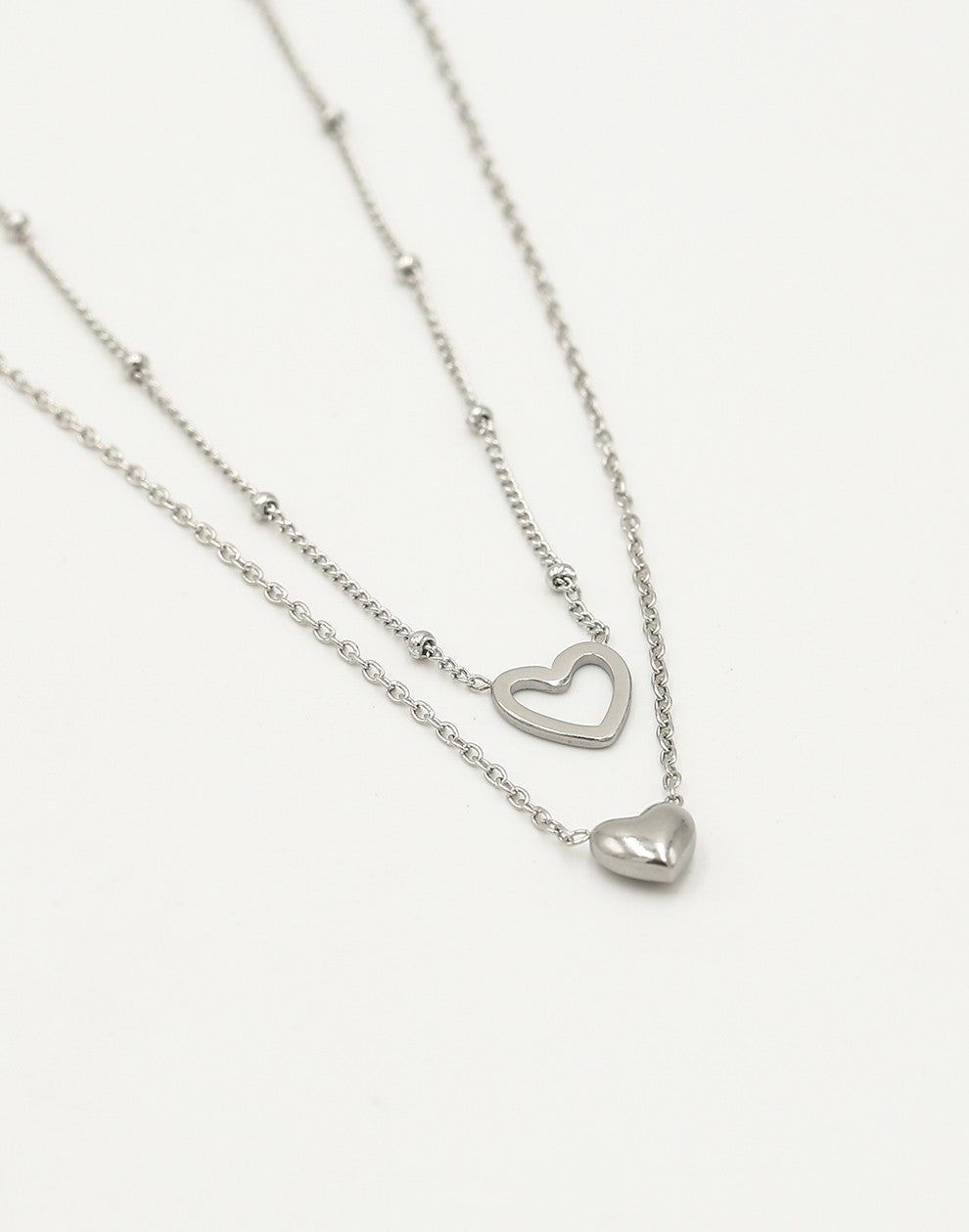Dubbele ketting met hartjes zilverkleurig