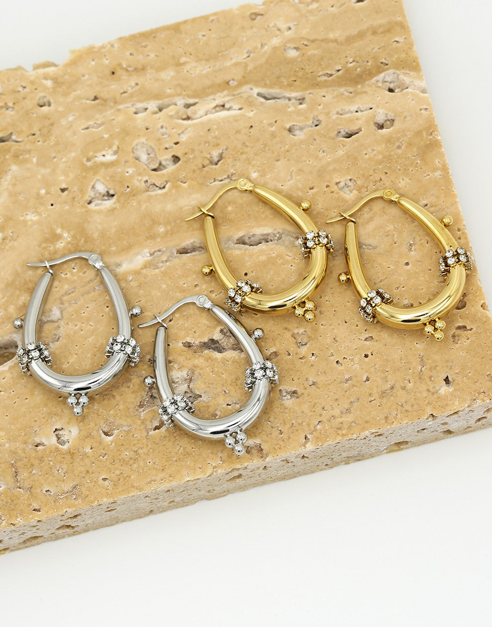 Bali hoops strass zilverkleurig