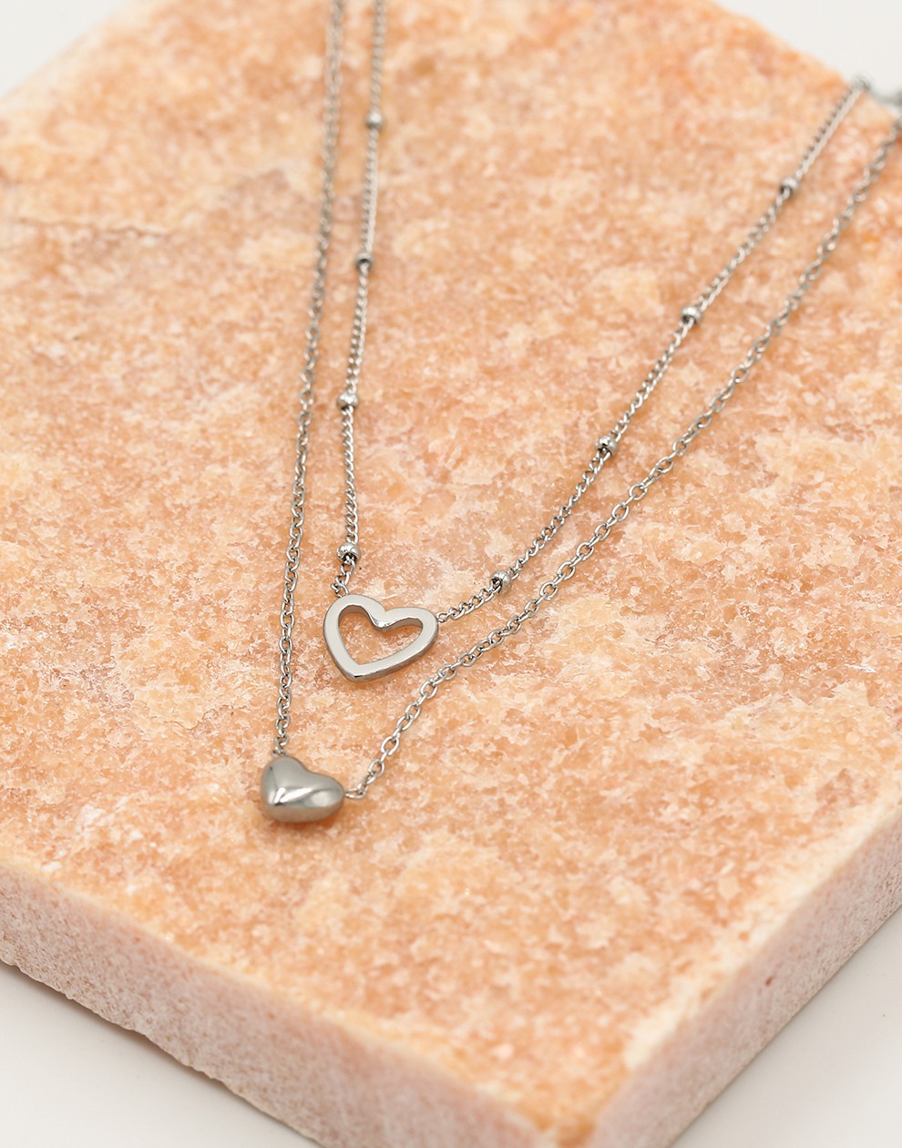 Dubbele ketting met hartjes zilverkleurig