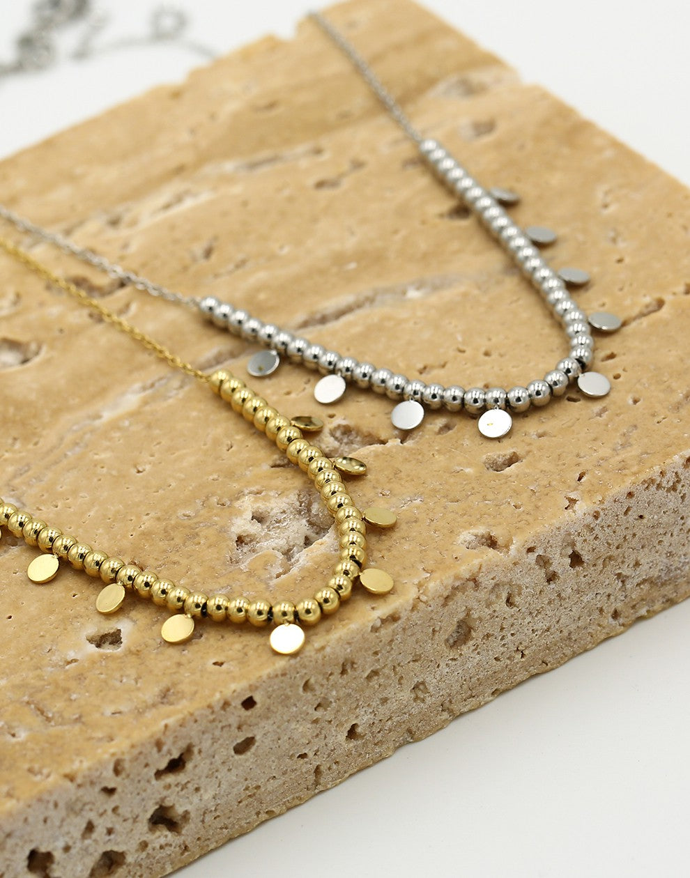 Ketting bolletjes met muntjes zilverkleurig