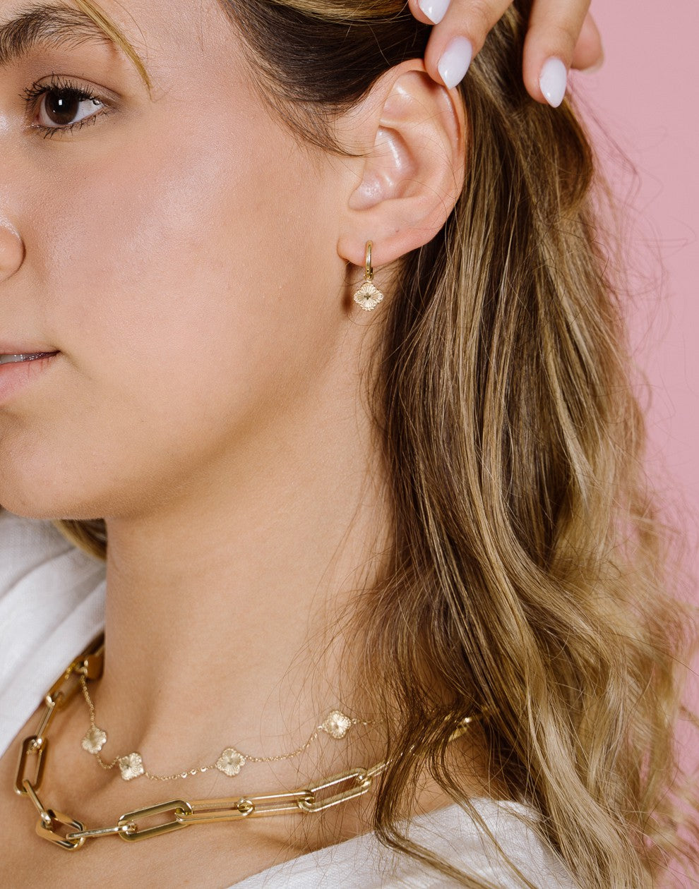 ketting vijf klavers glinster goudkleurig