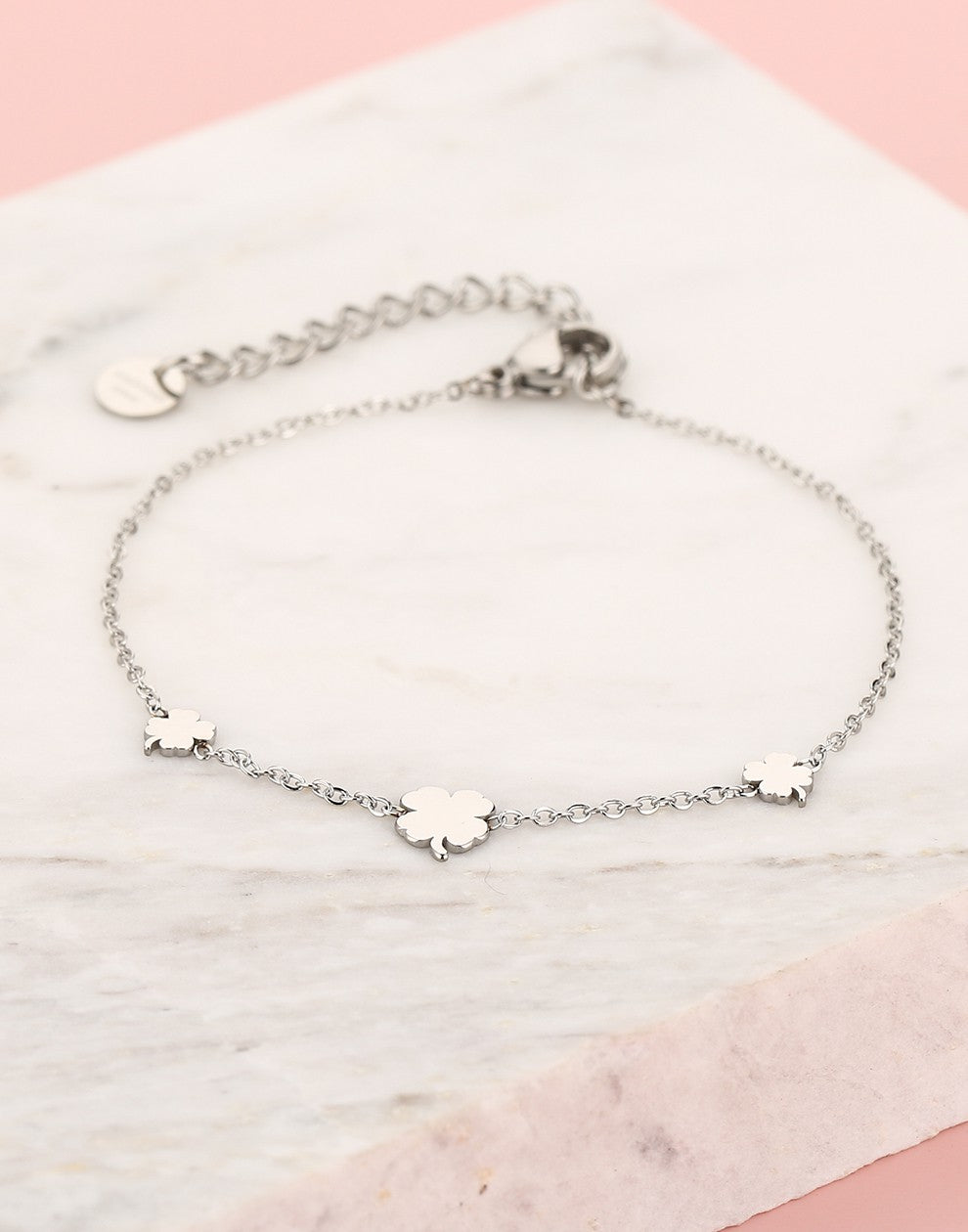 Armband klavers zilverkleurig