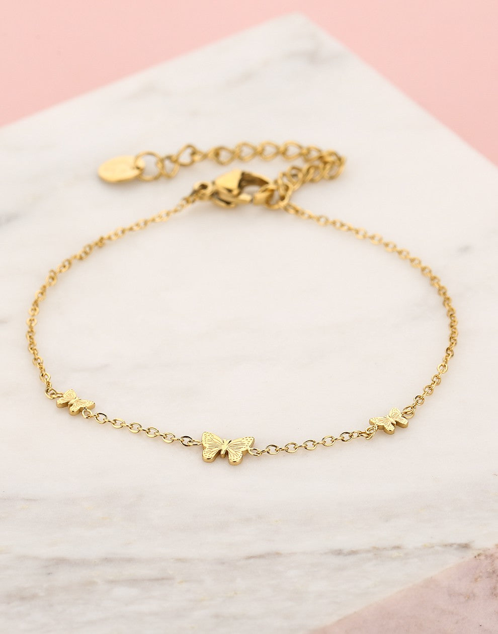 Armband vlinders goudkleurig
