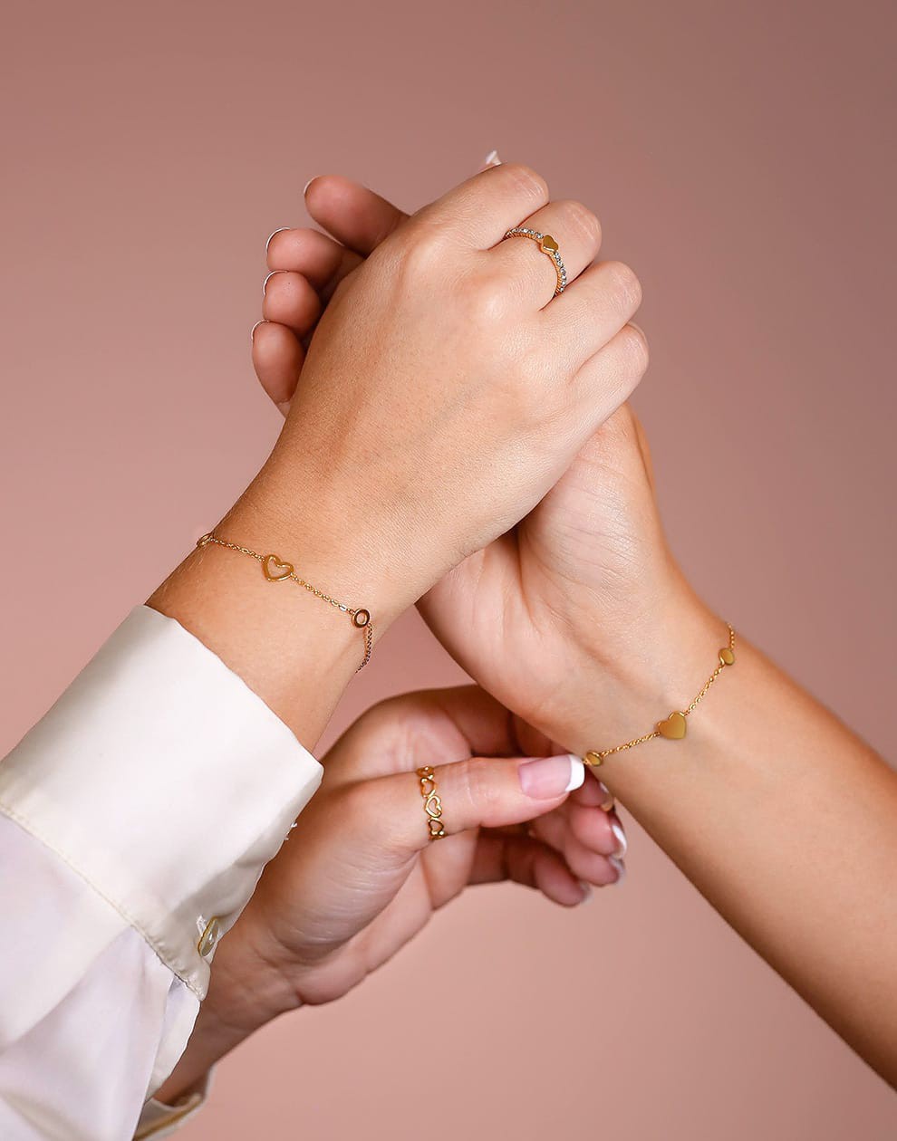 Vriendschaps armbanden hartjes met cirkels goudkleurig