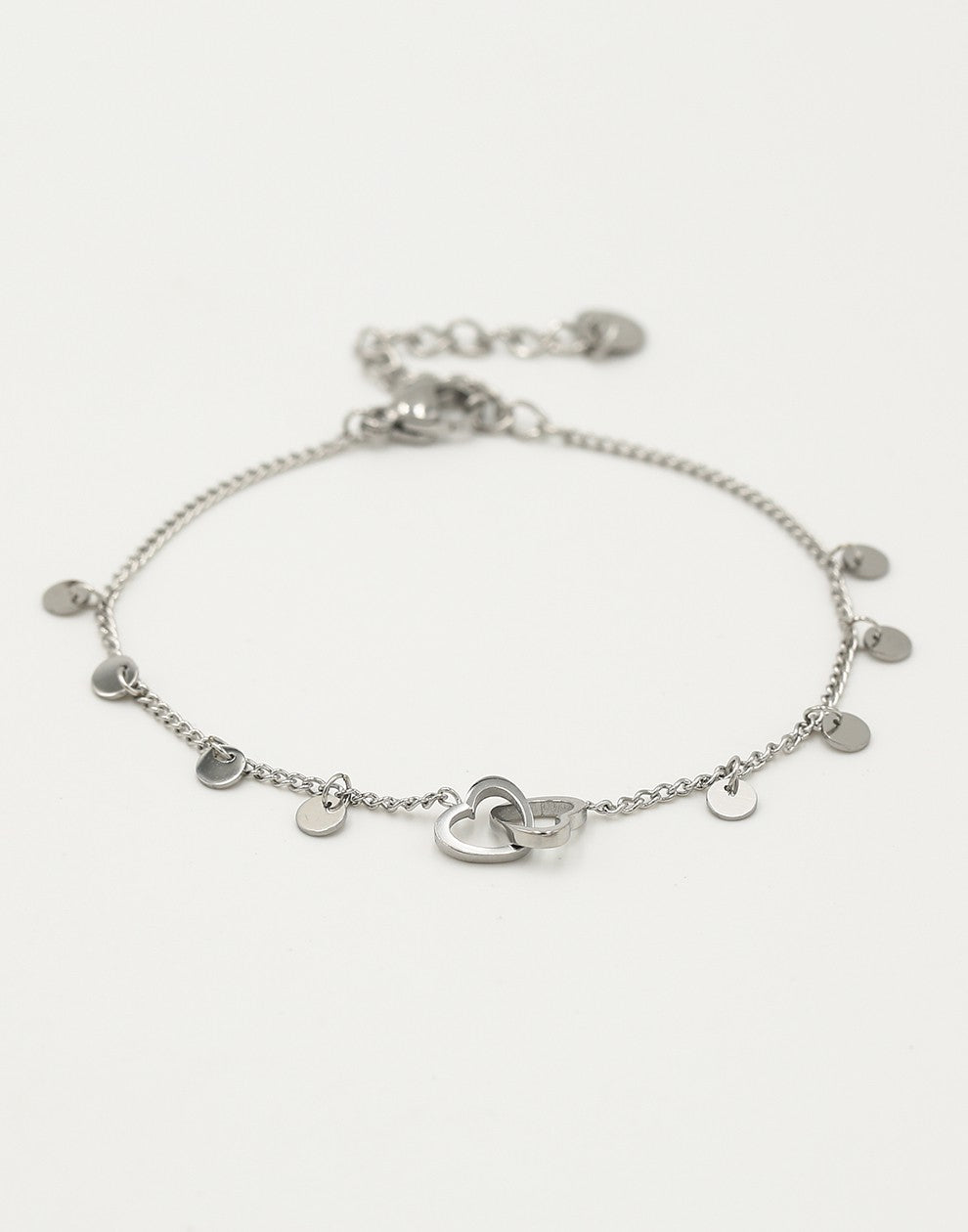 Armband dubbele hartjes met muntjes in zilverkleurig