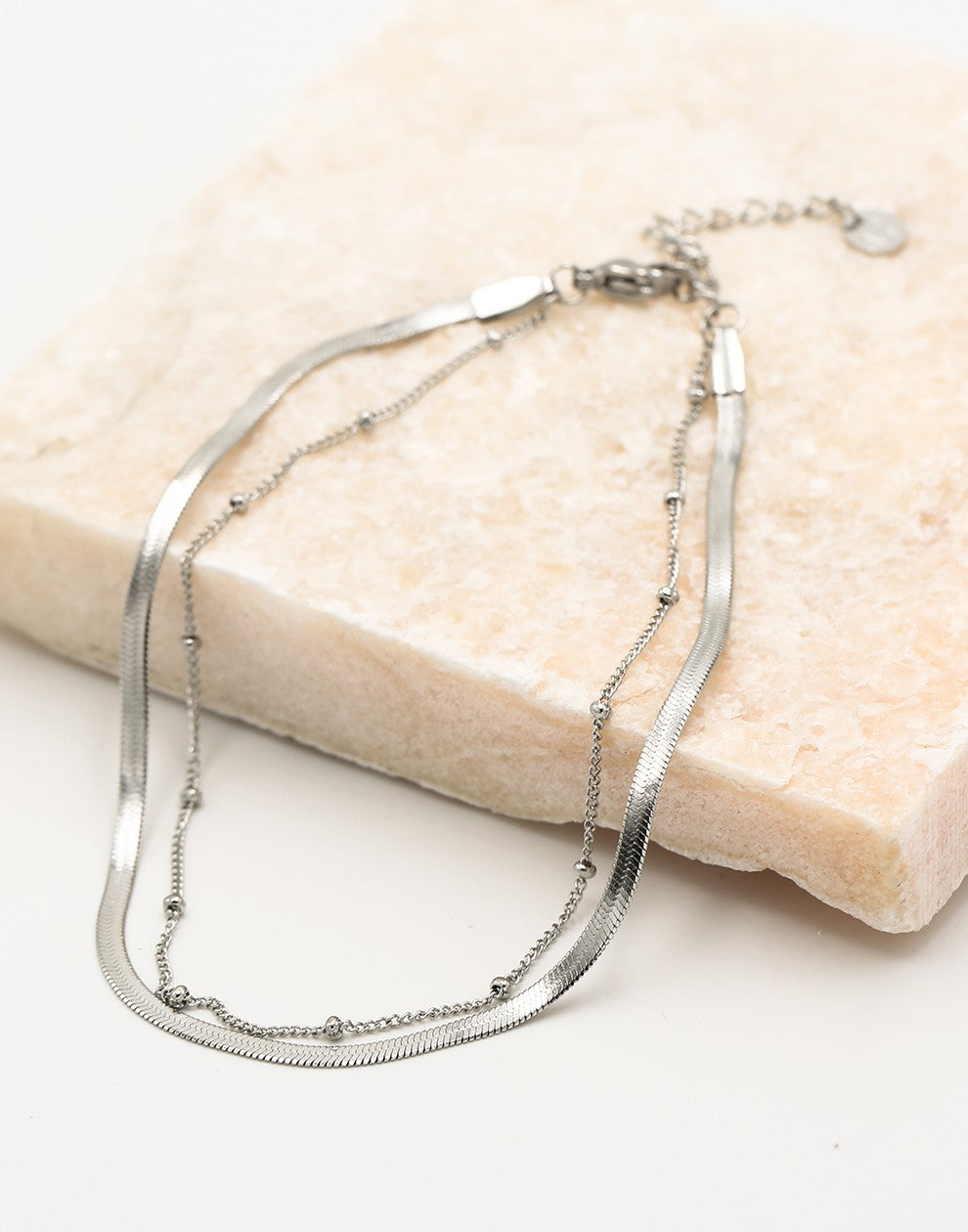 Silver-colored double ankle bracelet