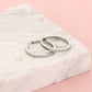 hoop oorringen ribbeltjes zilverkleurig